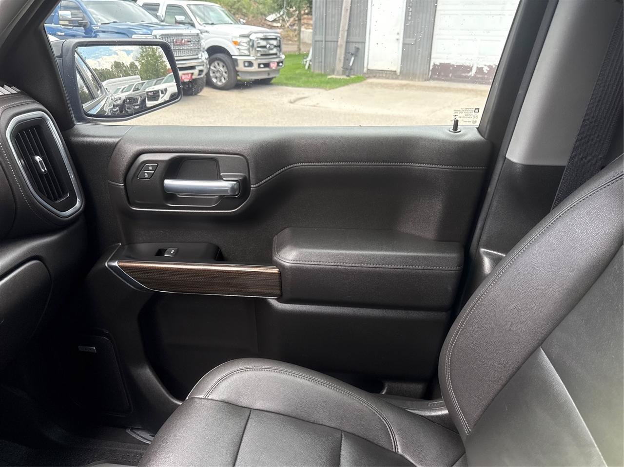 Used 2022 Chevrolet Silverado 1500 RST w/ Convenience Package II AWD/4WD image 22