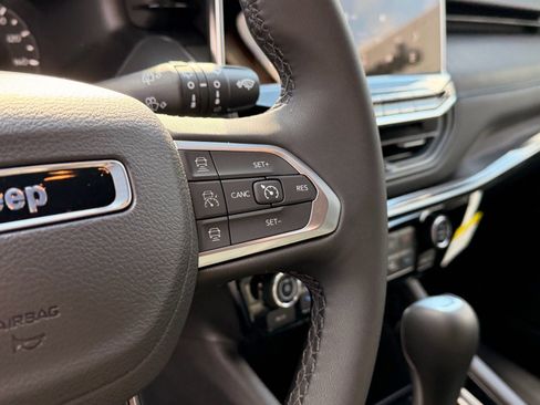 New 2026 Jeep Compass Limited AWD/4WD image 13