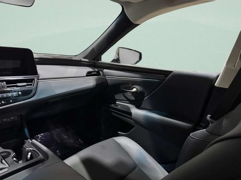 Used 2024 Lexus ES 350 w/ Premium Package FWD image 12