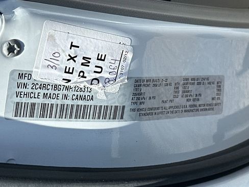 Used 2022 Chrysler Pacifica Touring-L FWD image 22