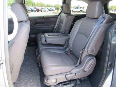 Used 2024 Honda Odyssey EX-L image 32