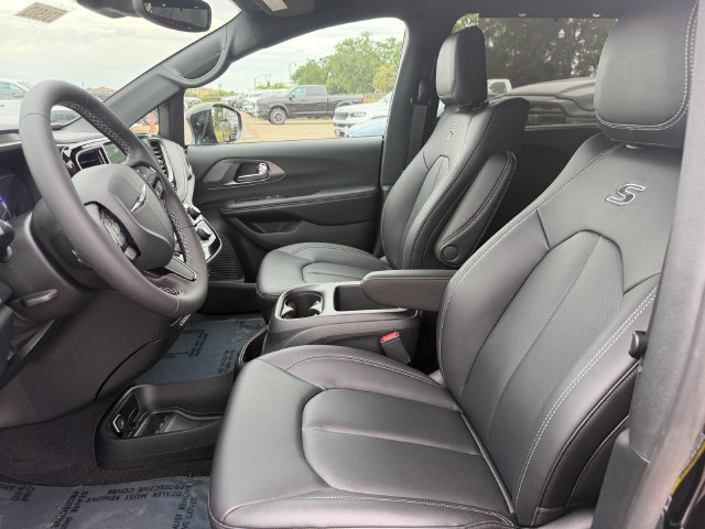 New 2026 Chrysler Pacifica Select AWD/4WD image 12