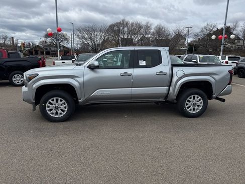 New 2026 Toyota Tacoma SR5 AWD/4WD image 4