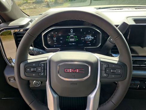 New 2026 GMC Sierra 1500 SLE image 21