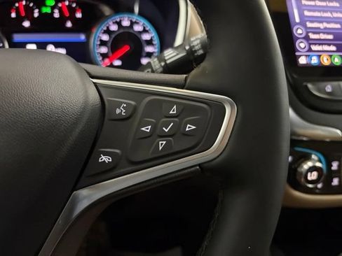 Used 2023 Chevrolet Equinox Premier FWD image 81