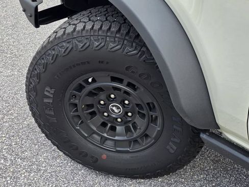 Used 2026 Ford Bronco Badlands AWD/4WD image 40