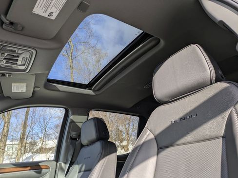 Certified 2025 GMC Sierra 1500 Denali w/ Technology Package image 14