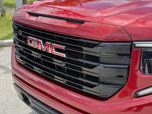 Used 2024 GMC Sierra 1500 Elevation image 7