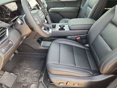 New 2026 GMC Acadia Elevation w/ Elevation Premium Package AWD/4WD image 8