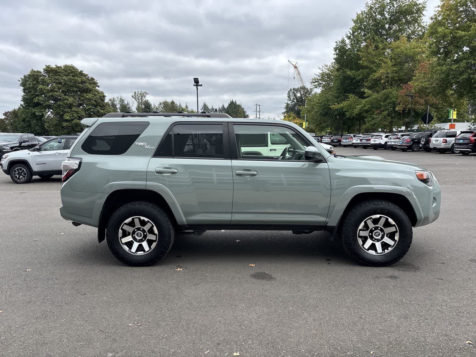 Used 2022 Toyota 4Runner TRD Off-Road AWD/4WD image 4