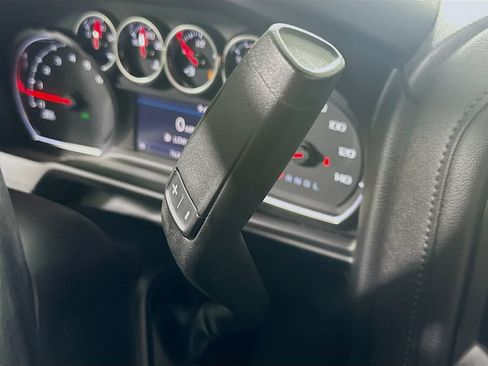 Used 2022 Chevrolet Silverado 1500 LT Trail Boss w/ LPO, Dark Essentials Package AWD/4WD image 32