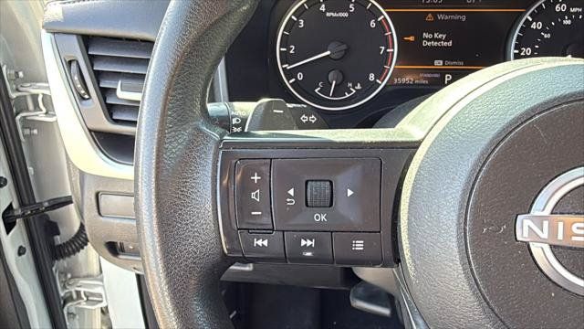 Used 2023 Nissan Rogue S FWD image 22
