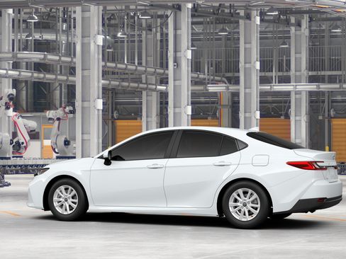 New 2026 Toyota Camry LE w/ Convenience Package FWD image 5