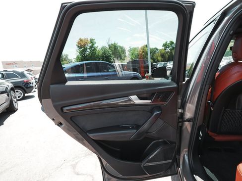 Used 2023 Audi SQ5 Premium Plus w/ Premium Plus Package AWD/4WD image 11