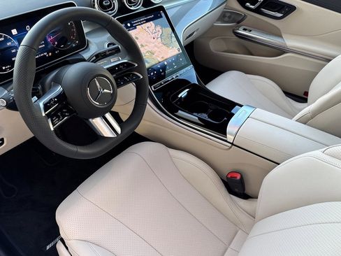 New 2026 Mercedes-Benz CLE 300 4MATIC Coupe image 4