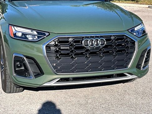 Certified 2025 Audi Q5 2.0T Premium Plus w/ Premium Plus Package image 11