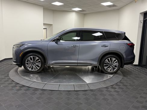 Certified 2027 INFINITI QX60 Luxe w/ Cargo Package FWD image 4