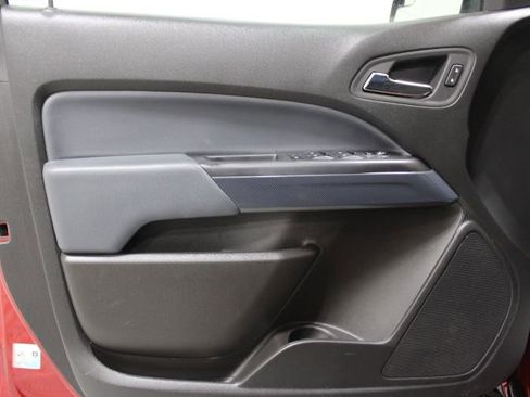 Used 2022 Chevrolet Colorado Z71 image 17