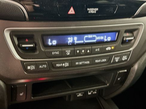 Used 2022 Honda Pilot Sport image 23