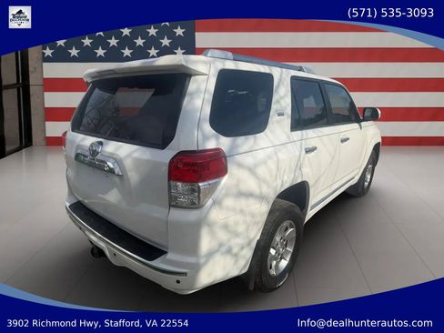 Used 2012 Toyota 4Runner SR5 AWD/4WD image 9