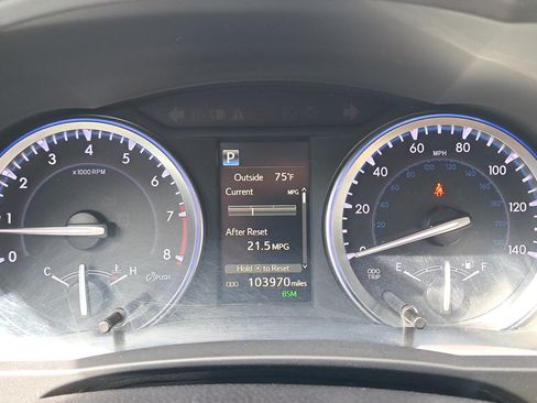 Used 2017 Toyota Highlander XLE AWD/4WD image 19