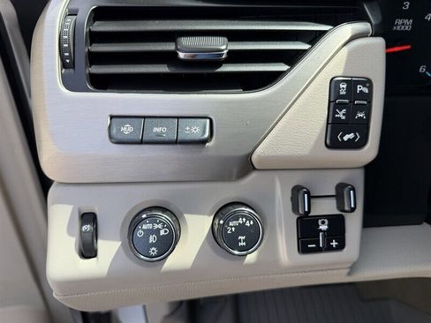 Used 2019 GMC Yukon Denali w/ Denali Ultimate Package image 35