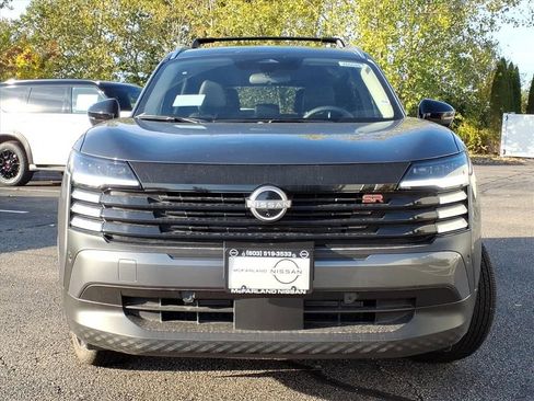 New 2026 Nissan Kicks SR w/ Cold Weather Package image 2