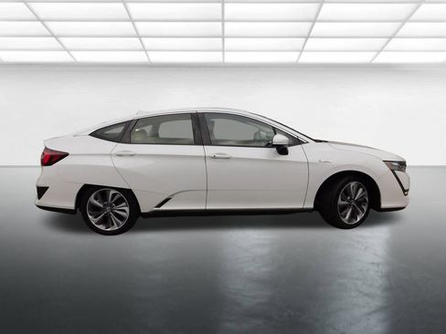 Used 2018 Honda Clarity Touring image 4