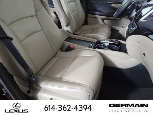 Used 2017 Honda Pilot Touring image 29