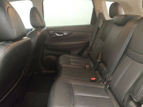 Used 2019 Nissan Rogue SL image 18