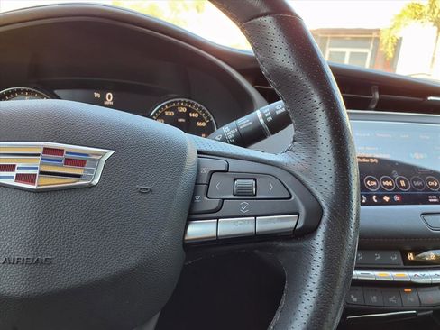 Used 2023 Cadillac XT4 Sport image 15