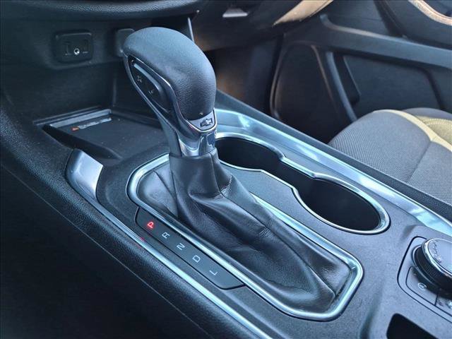 Used 2023 Chevrolet Traverse LT FWD image 18