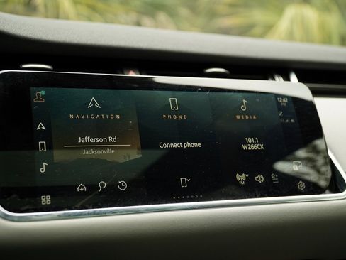 Used 2022 Land Rover Range Rover Evoque SE image 20