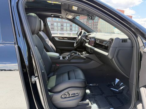 New 2026 Porsche Cayenne AWD/4WD image 15