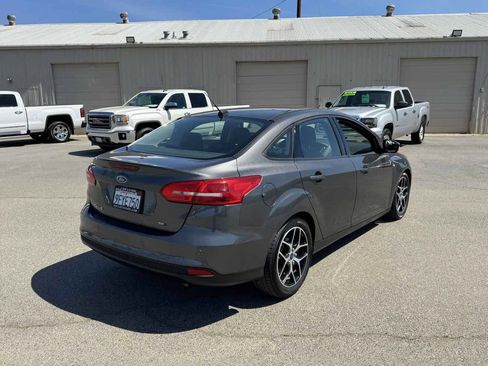 Used 2018 Ford Focus SEL FWD image 10