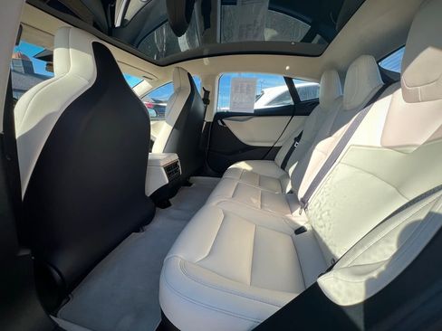 Used 2018 Tesla Model S 100D image 18