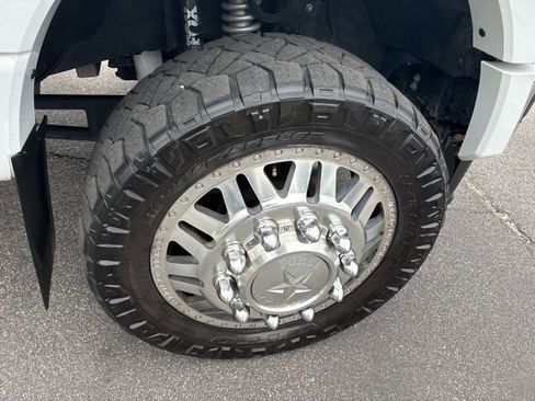 Used 2023 Ford F450 Lariat w/ Lariat Ultimate Package image 18