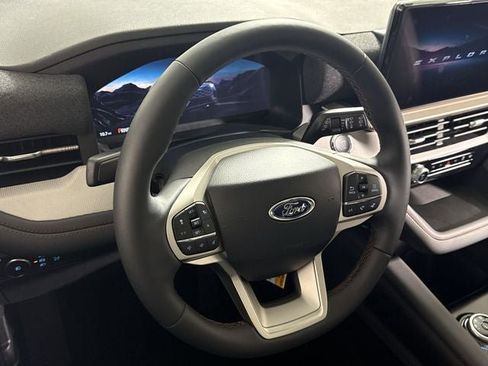 New 2026 Ford Explorer Active w/ Active Comfort Package AWD/4WD image 20