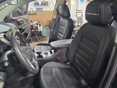 Used 2022 GMC Terrain Denali w/ Black Diamond Edition AWD/4WD image 15
