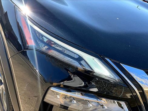 Certified 2022 Nissan Rogue SV image 26