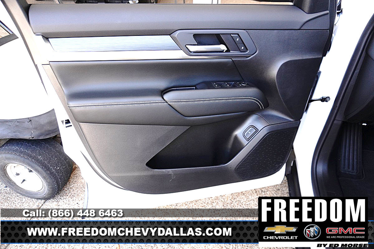 New 2026 GMC Terrain Elevation w/ Elevation Premium Package FWD image 39