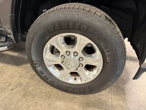 Used 2025 RAM 2500 Big Horn AWD/4WD image 4