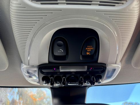 Used 2020 MINI Cooper Clubman S image 27