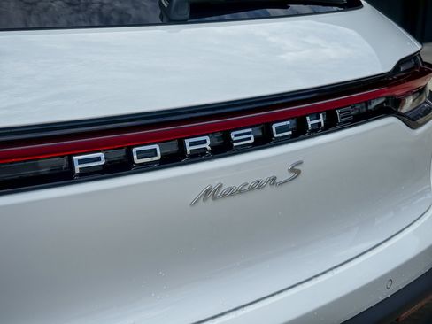 New 2026 Porsche Macan S AWD/4WD image 25