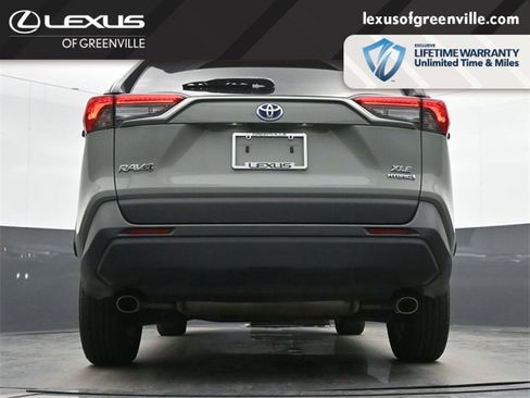 Used 2023 Toyota RAV4 XLE Premium image 41