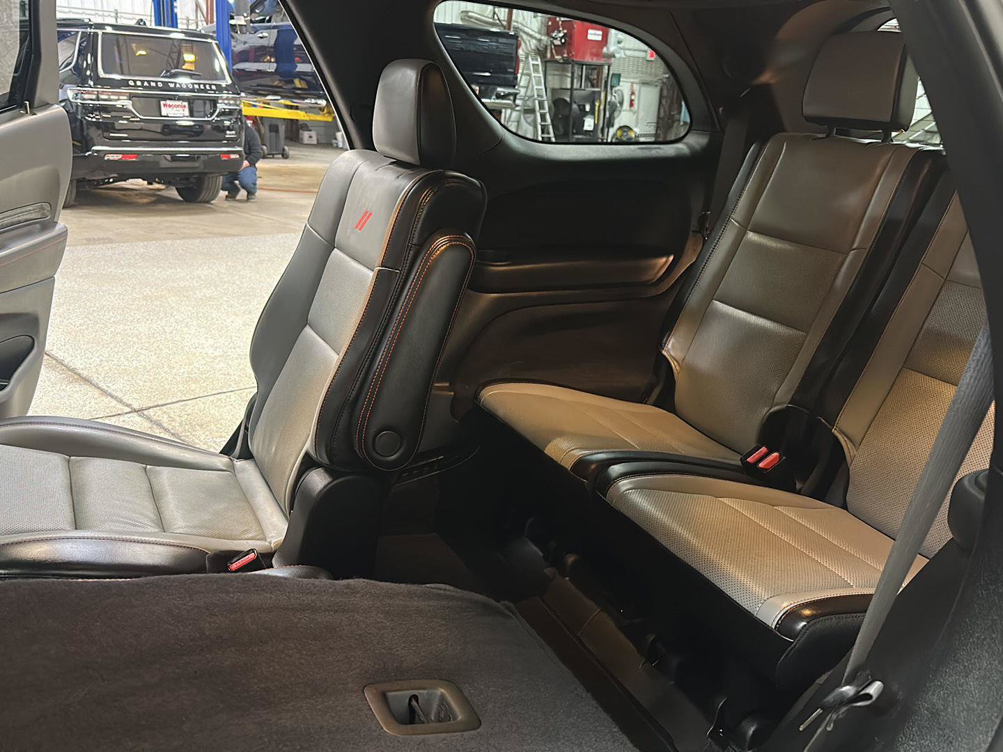 Used 2023 Dodge Durango R/T AWD/4WD image 29