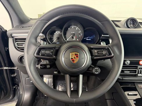 Certified 2026 Porsche Macan AWD/4WD image 25