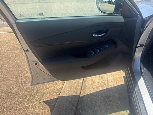 Used 2025 Honda Accord Sport image 17