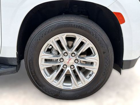 Certified 2024 GMC Yukon SLT RWD image 12