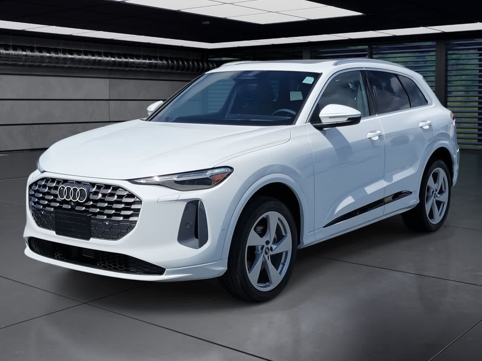 New 2026 Audi Q5 Premium Plus AWD/4WD image 1